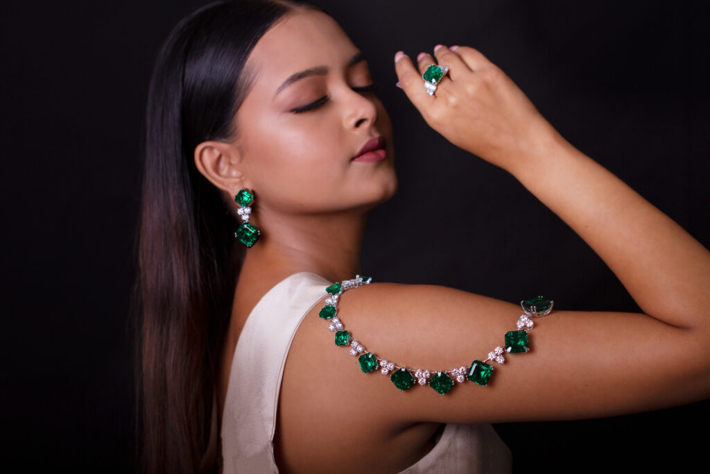 high bespoke jewlery | emerald jewelry