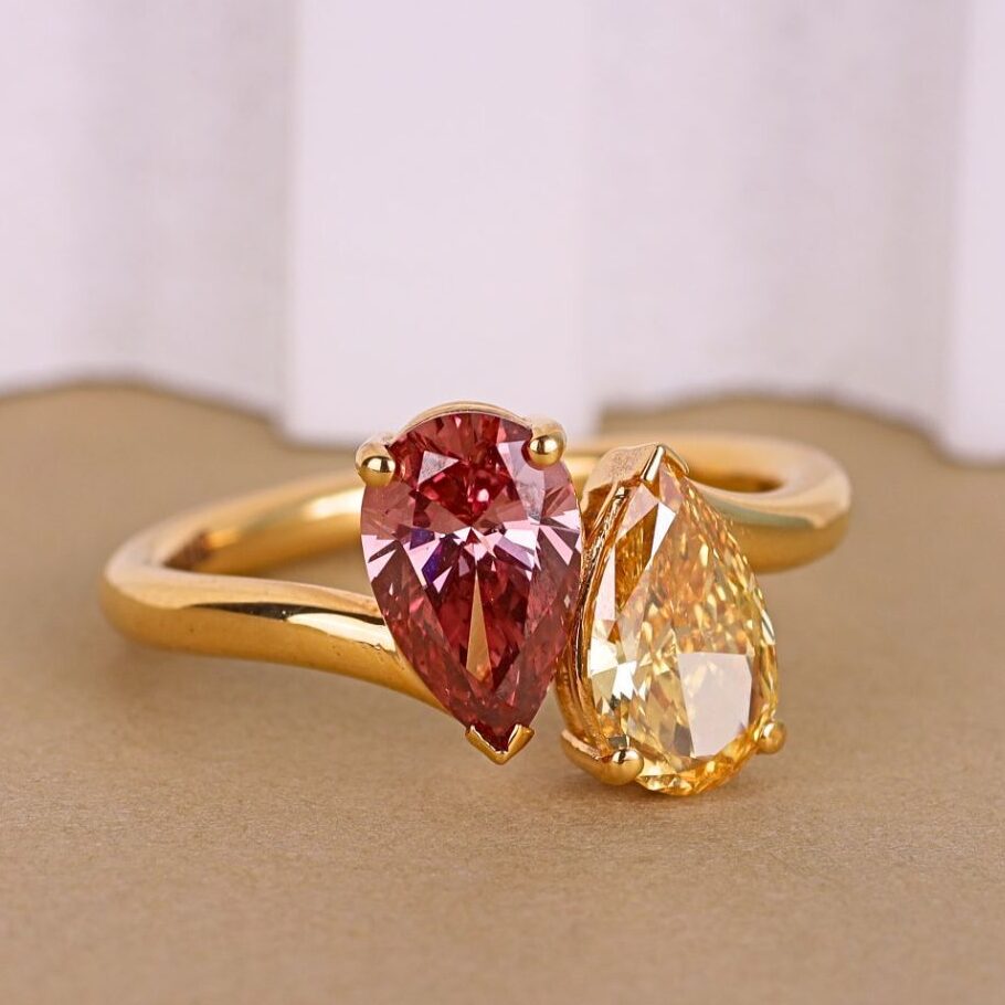 Engagement Ring Settings for Yellow Diamonds