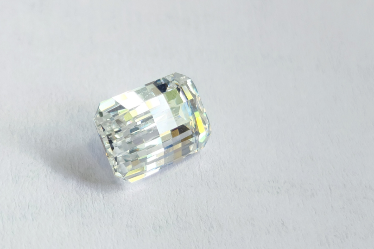 Modified Emerald cut diamond