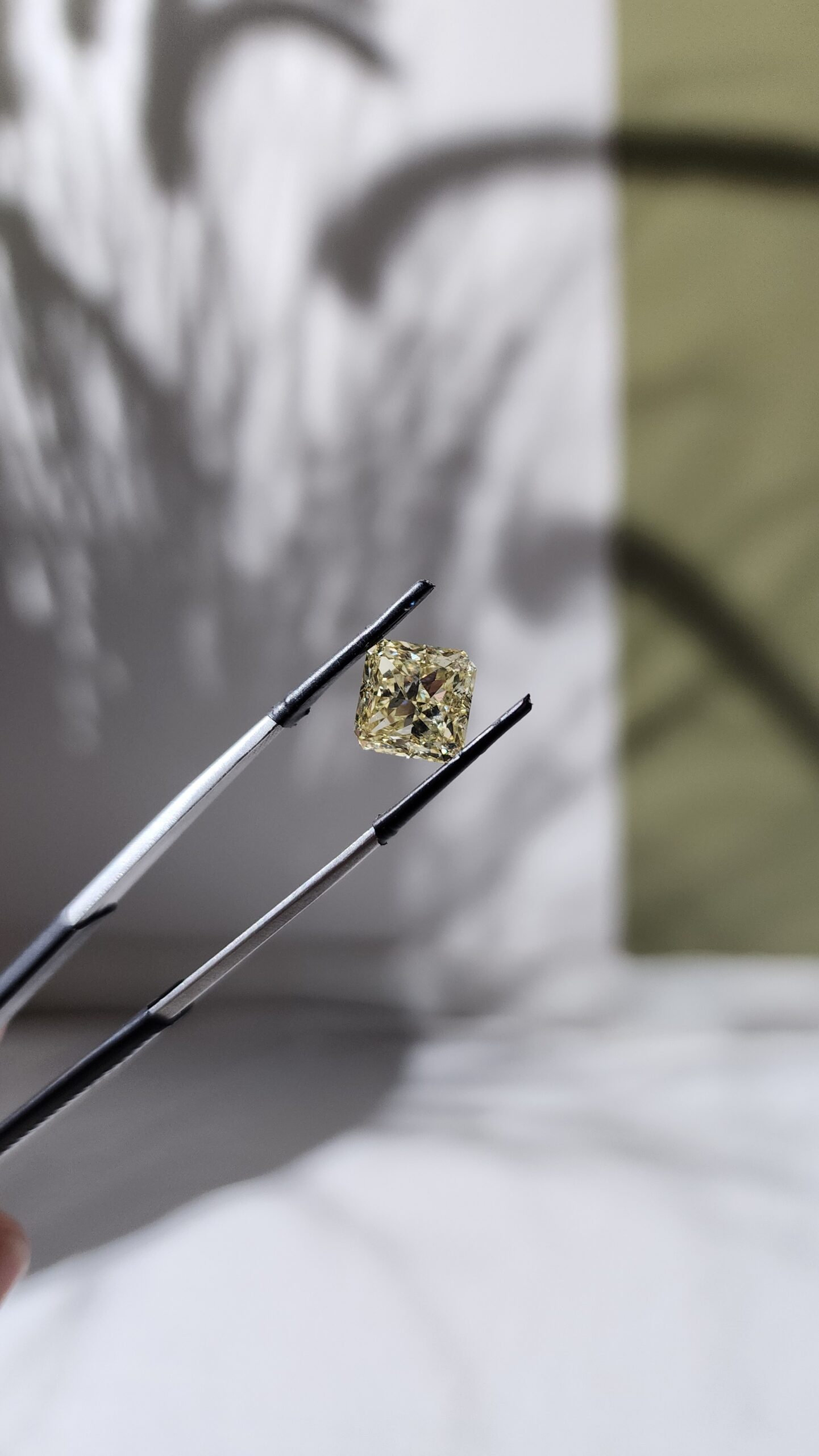square radiant cut diamond 