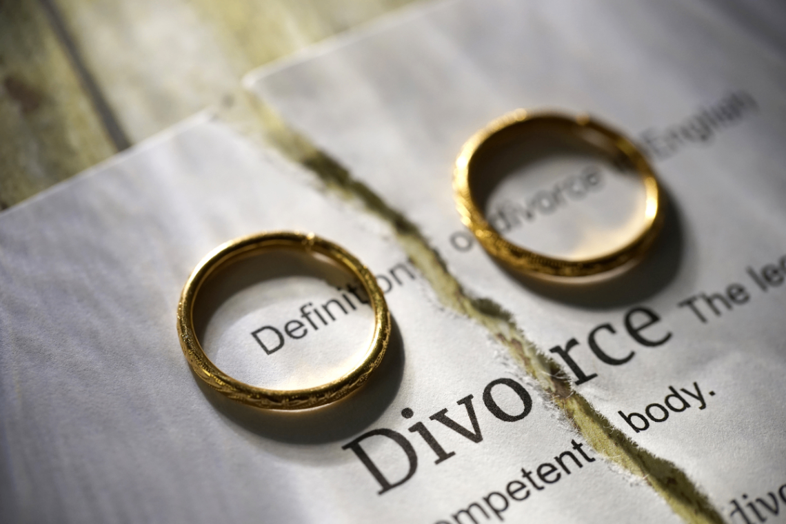 Who Keeps the Ring in a Divorce